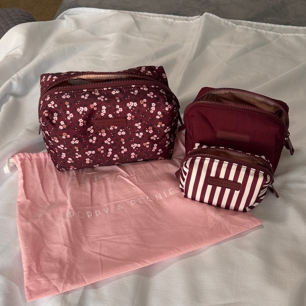 Poppy & Peonies 3PC cosmetic trio in berry